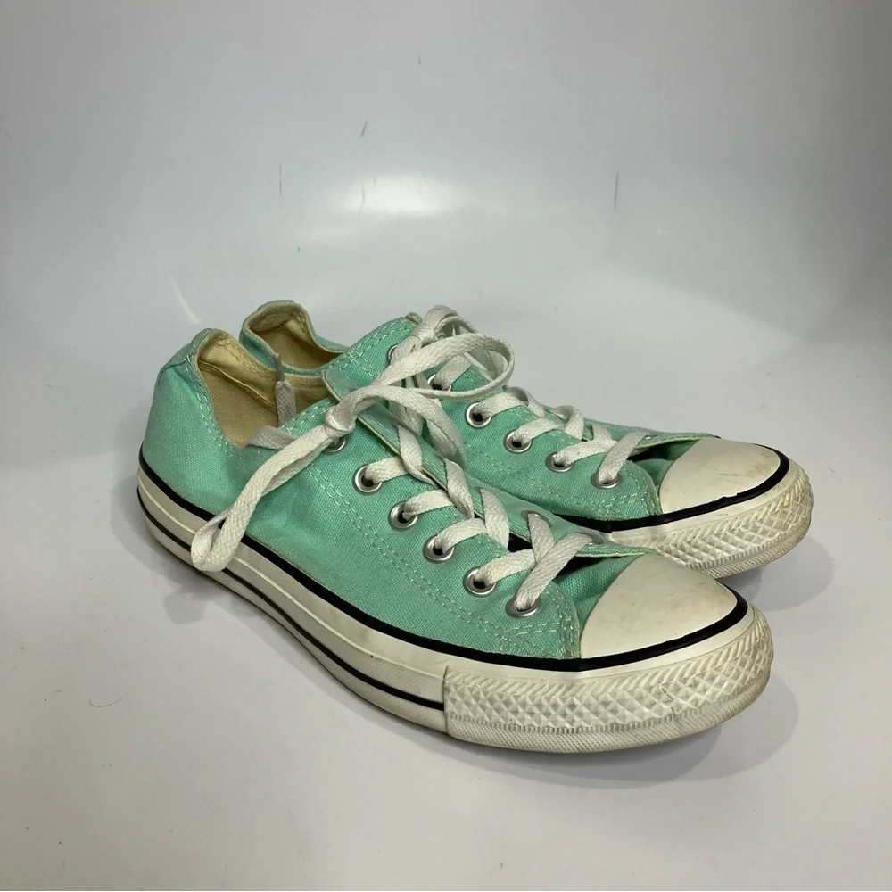 Converse teal sneakers size 6‎